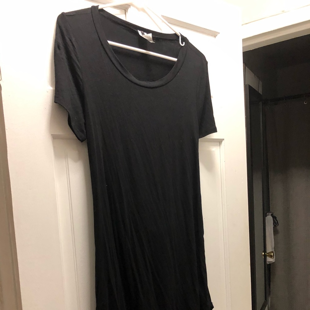 Women’s Stretchy Sexy Key Hole Black Dress
